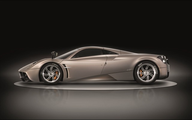 Pagani Huayra 2011. Desktop wallpaper