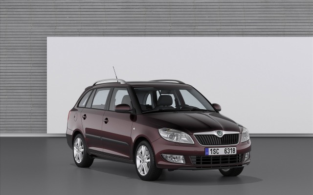 Skoda Fabia Estate 2011. Desktop wallpaper