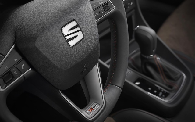SEAT Leon X-Perience 2015. Desktop wallpaper