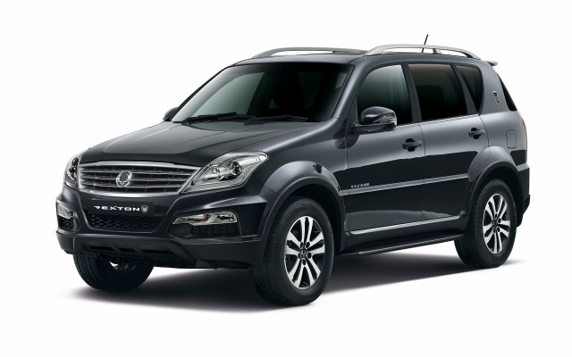 SsangYong Rexton W 2014. Desktop wallpaper