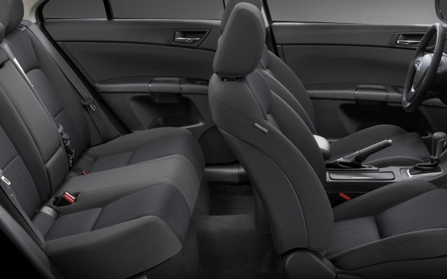 Suzuki Kizashi 2012. Desktop wallpaper