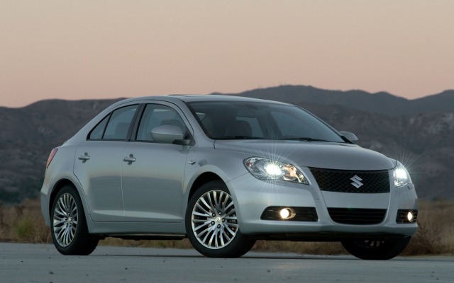 Suzuki Kizashi 2012. Desktop wallpaper