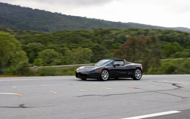 Tesla Roadster 2010. Desktop wallpaper