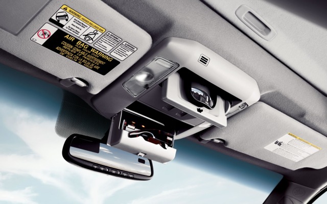 Toyota Sequoia 2015. Desktop wallpaper