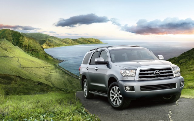Toyota Sequoia 2015. Desktop wallpaper