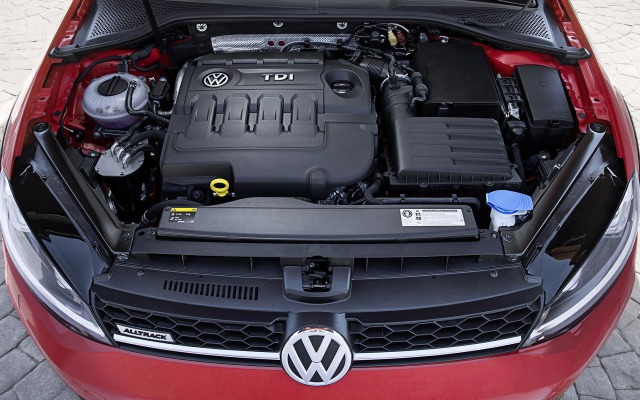 Volkswagen Golf Alltrack 2015. Desktop wallpaper