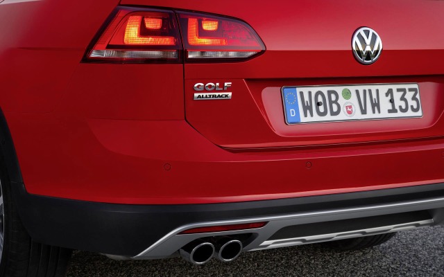 Volkswagen Golf Alltrack 2015. Desktop wallpaper