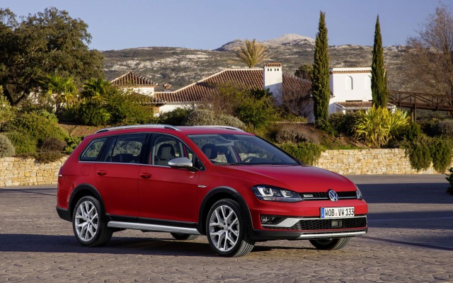 Volkswagen Golf Alltrack 2015. Desktop wallpaper