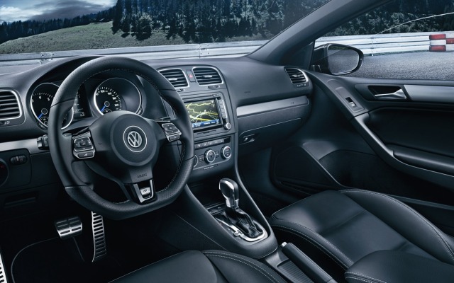 Volkswagen Golf R Cabriolet 2014. Desktop wallpaper