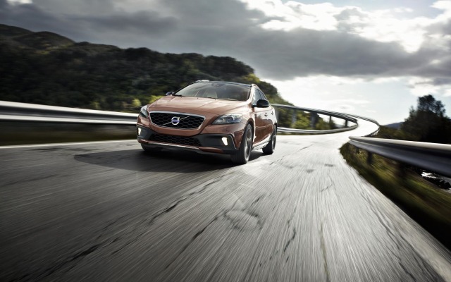 Volvo V40 Cross Country 2015. Desktop wallpaper