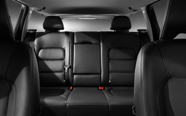 Volvo V70 2015. Desktop wallpaper