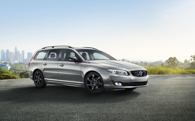 Volvo V70 2015. Desktop wallpaper