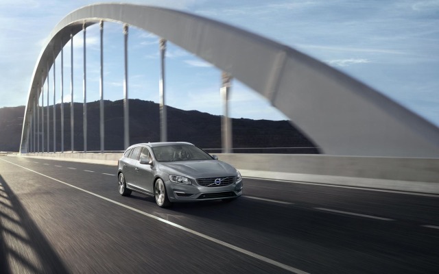 Volvo V60 2015. Desktop wallpaper