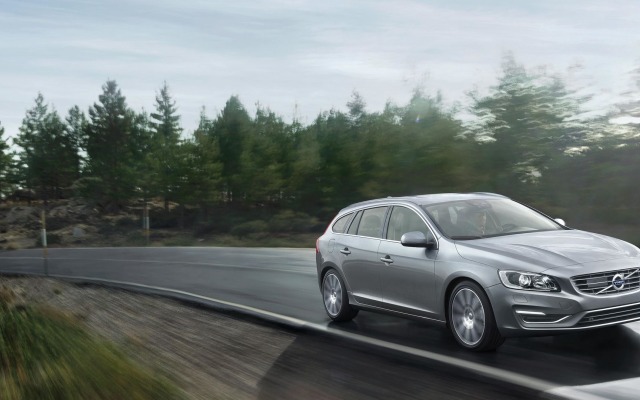 Volvo V60 2015. Desktop wallpaper