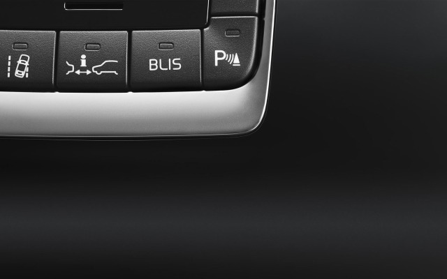 Volvo XC60 2015. Desktop wallpaper