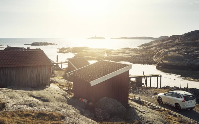 Volvo XC60 2015. Desktop wallpaper