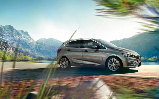BMW 2 Series Active Tourer 2015. Desktop wallpaper