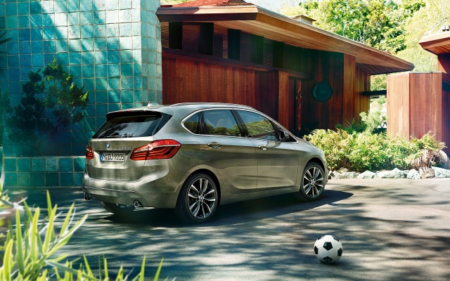 BMW 2 Series Active Tourer 2015. Desktop wallpaper