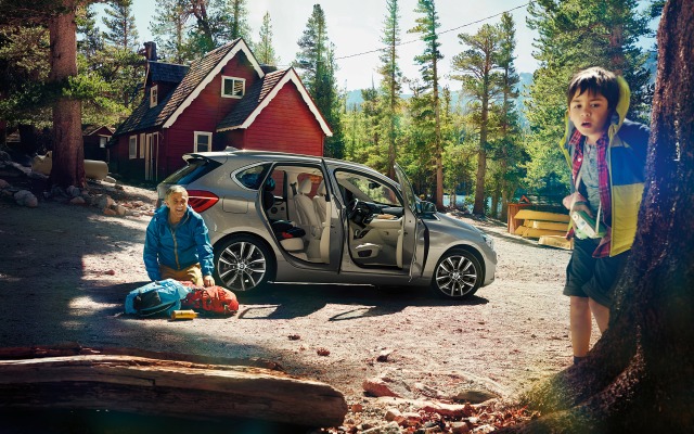 BMW 2 Series Active Tourer 2015. Desktop wallpaper