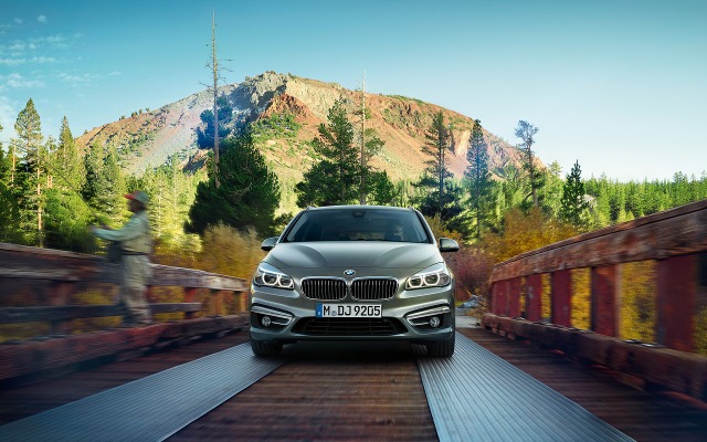 BMW 2 Series Active Tourer 2015. Desktop wallpaper