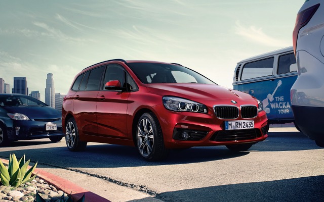 BMW 2 Series Gran Tourer 2015. Desktop wallpaper