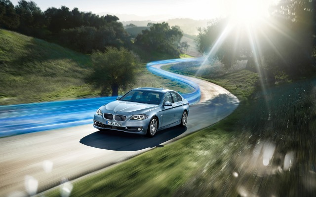 BMW ActiveHybrid 5 2015. Desktop wallpaper