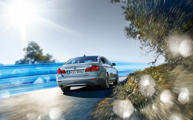 BMW ActiveHybrid 5 2015. Desktop wallpaper
