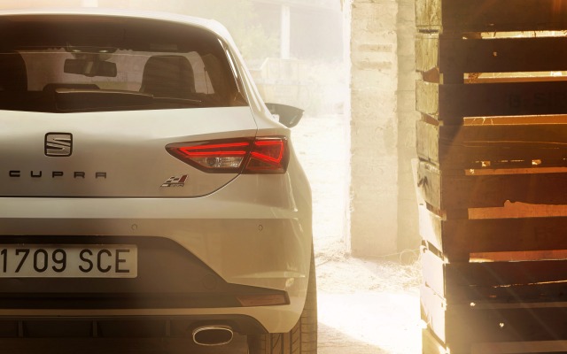 SEAT Leon Cupra 2016. Desktop wallpaper