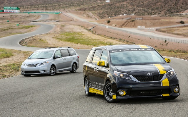 Toyota Sienna R-Tuned Concept 2015. Desktop wallpaper