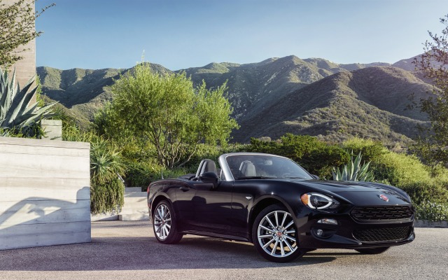 Fiat 124 Spider 2017. Desktop wallpaper