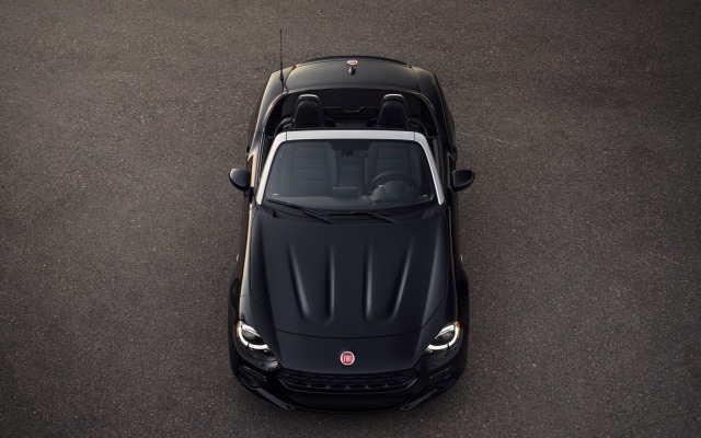 Fiat 124 Spider 2017. Desktop wallpaper