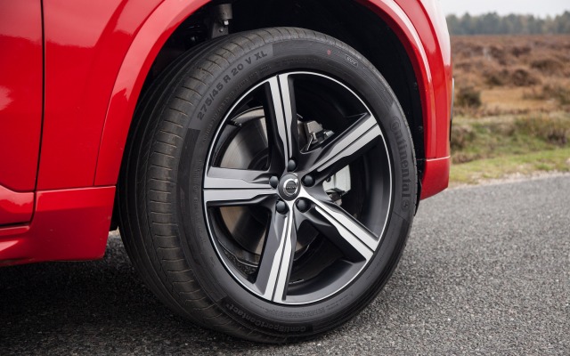Volvo XC90 R-Design 2016. Desktop wallpaper
