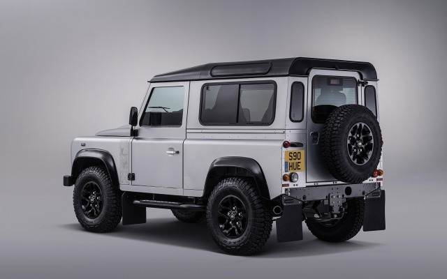 Land Rover Defender 2 000 000 2015. Desktop wallpaper