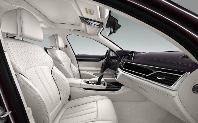 BMW M760Li xDrive 2017. Desktop wallpaper
