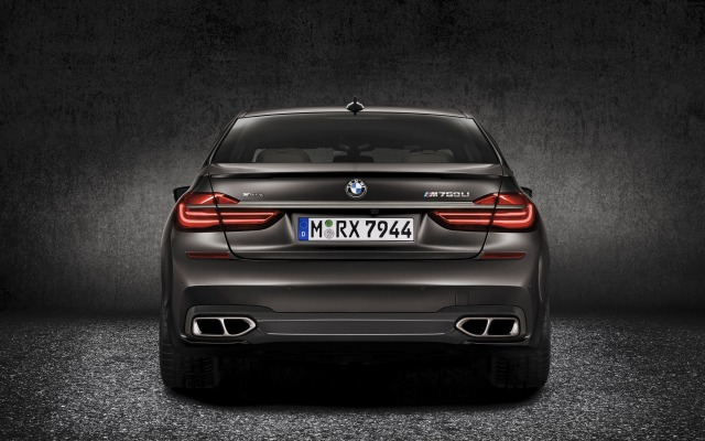 BMW M760Li xDrive 2017. Desktop wallpaper