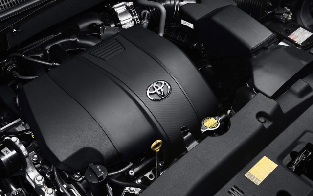 Toyota Highlander 2017. Desktop wallpaper
