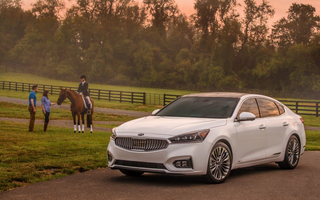 Kia Cadenza SXL 2017. Desktop wallpaper
