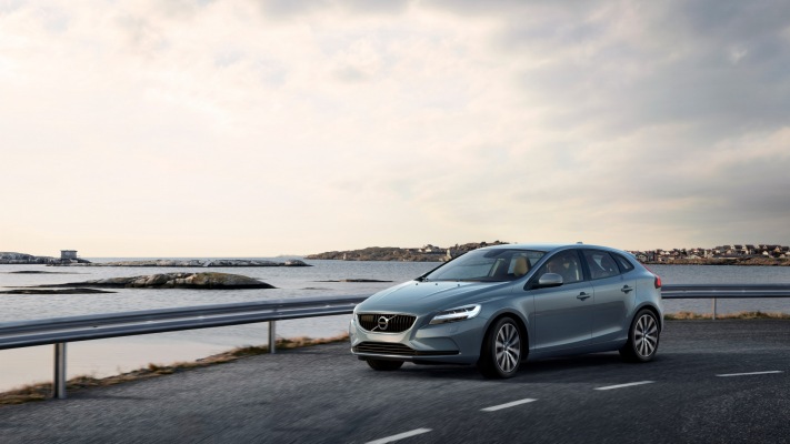 Volvo V40 2017. Desktop wallpaper