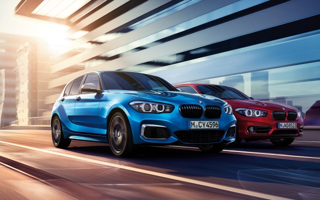 BMW M140i 5-door 2017. Desktop wallpaper