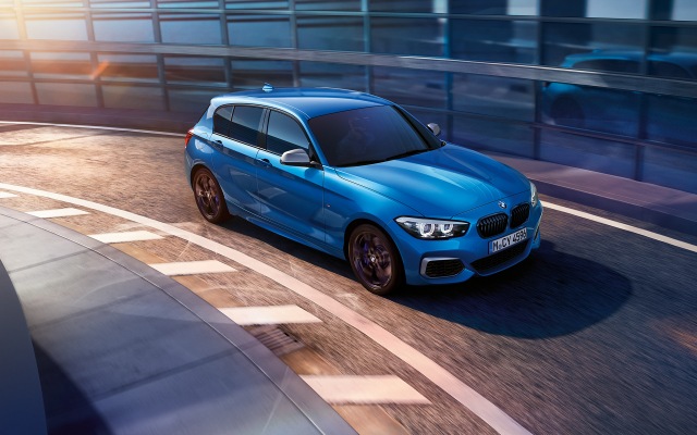 BMW M140i 5-door 2017. Desktop wallpaper