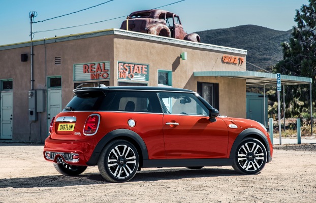 MINI Cooper S 2018. Desktop wallpaper