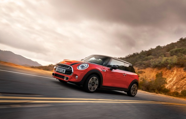 MINI Cooper S 2018. Desktop wallpaper