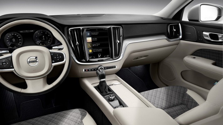 Volvo V60 2018. Desktop wallpaper