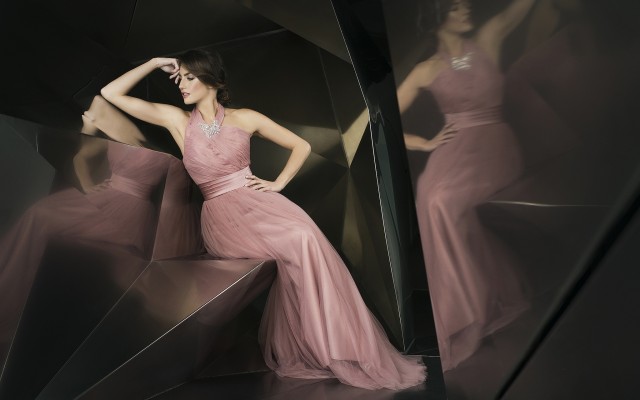 Laura Moure. Desktop wallpaper