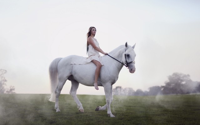 Girls. Desktop wallpaper