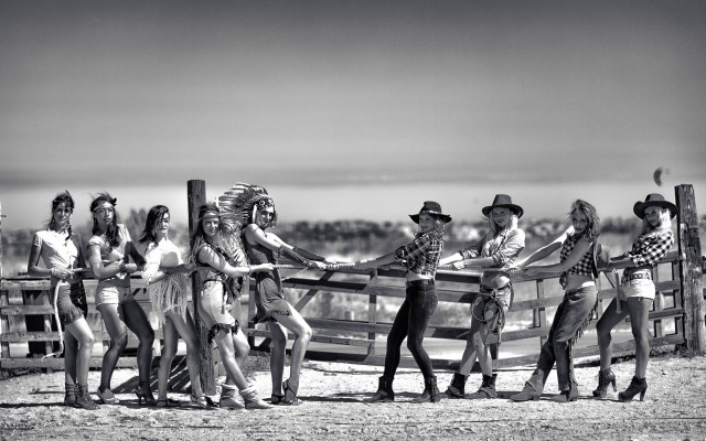 Girls. Desktop wallpaper