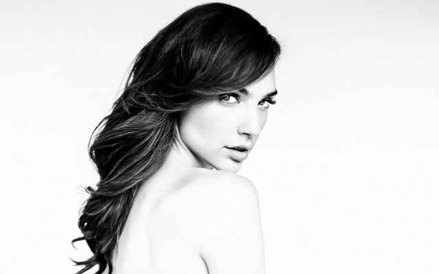 Gal Gadot. Desktop wallpaper