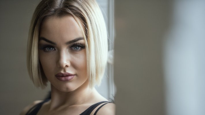 Rosie Robinson. Desktop wallpaper
