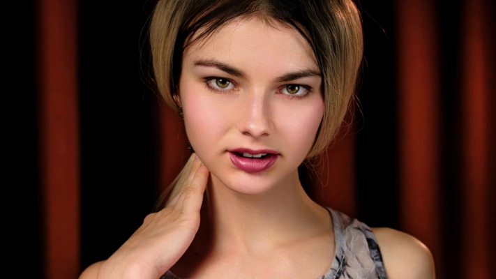 Francesca Rose. Desktop wallpaper