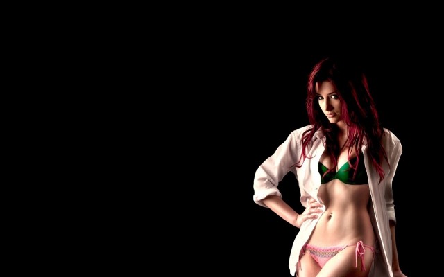 Susan Coffey. Desktop wallpaper